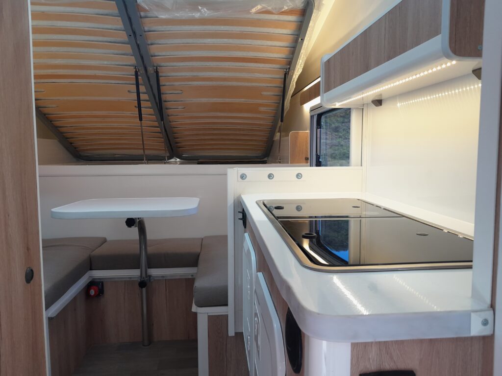 Bravo Cellule voyage Toyota Hilux